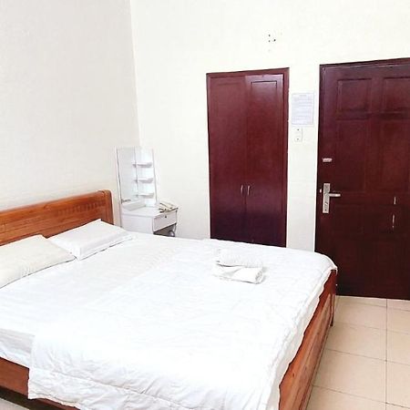 Hotel Khach San Huong Quynh Ciudad Ho Chi Minh  Exterior foto