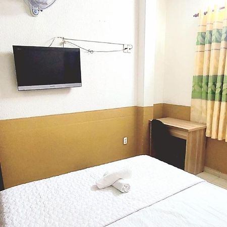 Hotel Khach San Huong Quynh Ciudad Ho Chi Minh  Exterior foto